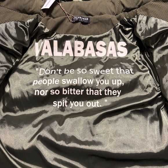 NWT VALABASAS Olive Puffer Jacket Men's M Hooded Streetwear Embroidered Logo - Picture 11 of 13